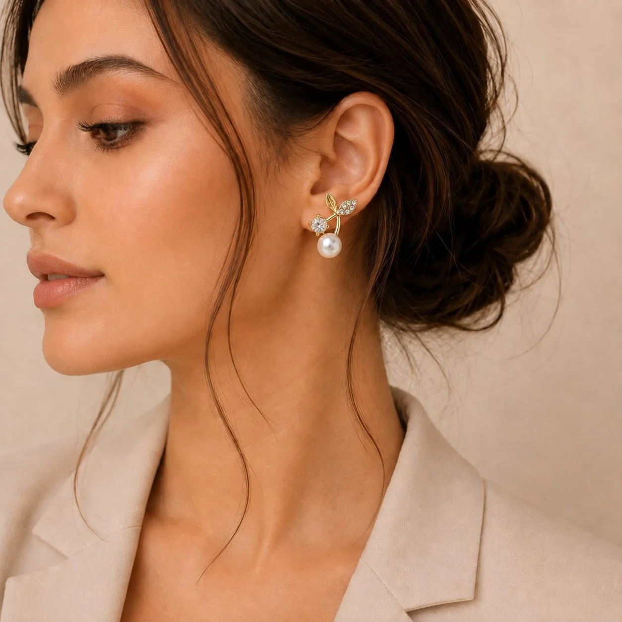 Crystal Leaf Pearl Stud Earrings for Women - Image 2
